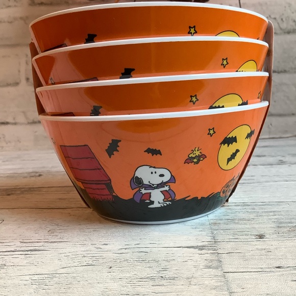 PEANUTS 4pc Melamine Cereal Bowls - Picture 4 of 7
